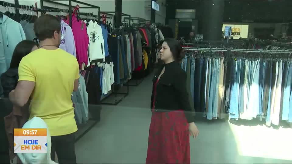 E se Fosse Você? Veja como as pessoas reagem ao presenciarem a descoberta de uma traição