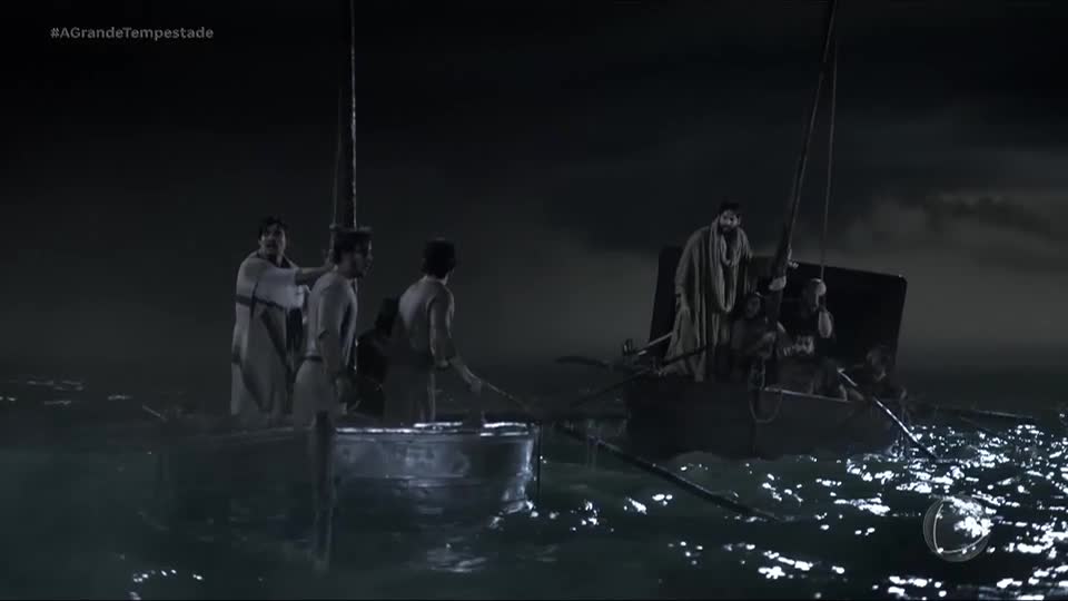 Jesus acalma a tempestade e salva os discípulos | Jesus
