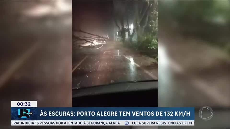 Temporal provoca falta de energia e paralisa sistema de trens de Porto Alegre (RS)