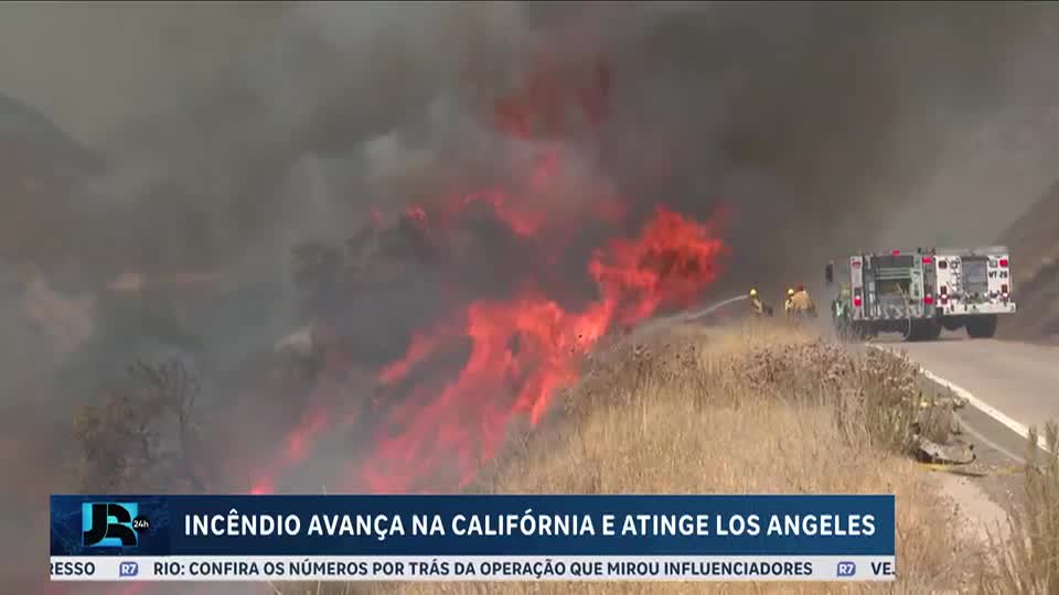 Incêndio florestal avança na Califórnia e atinge Los Angeles
