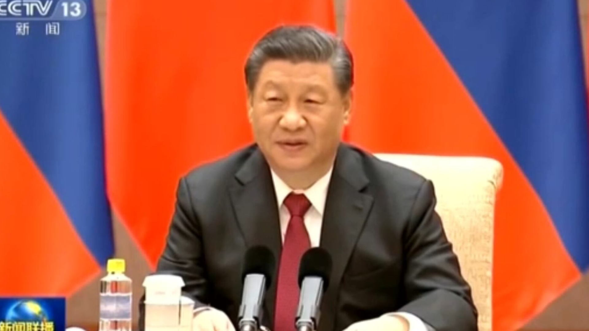 Confronto comercial entre China e EUA levaria à derrocada da economia internacional, diz pesquisador
