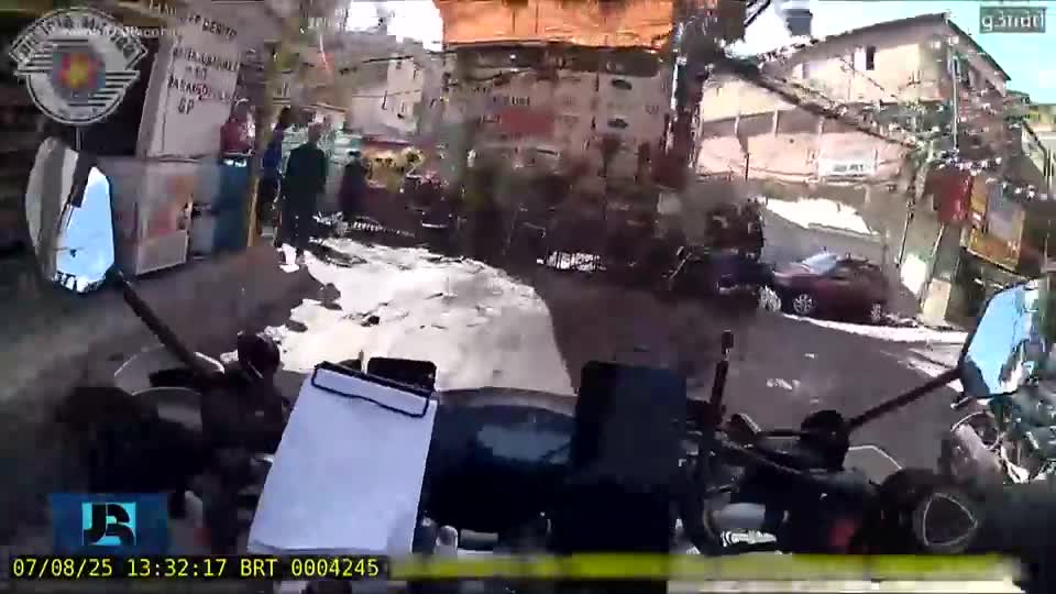 Polícia Militar realiza operação para prender suspeitos de roubo em Paraisópolis, na zona sul de SP