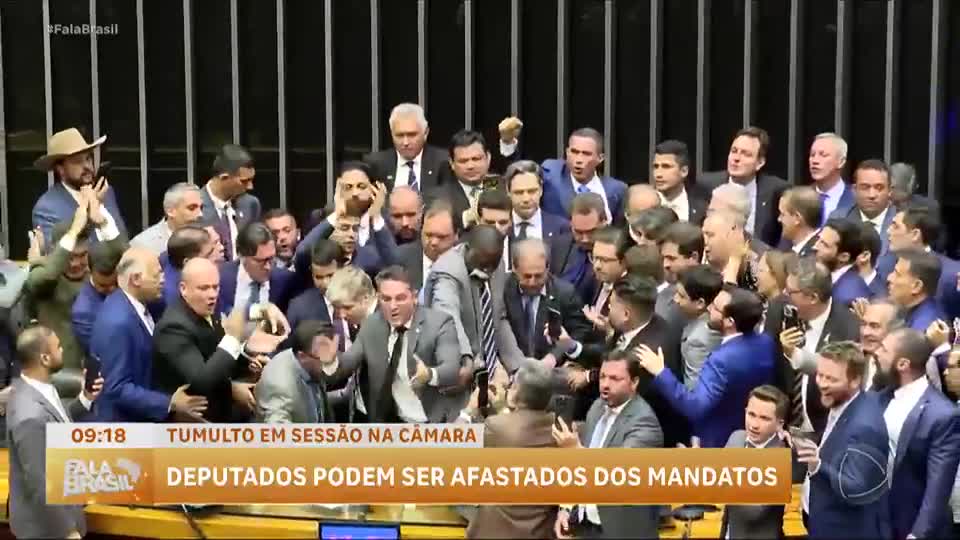 Deputados podem enfrentar suspensão após ocuparem Mesa Diretora da Câmara