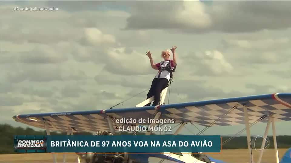 Aos 97 anos, britânica bate recorde mundial ao caminhar na asa de avião