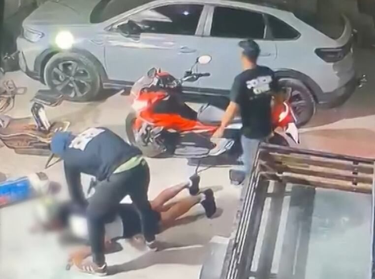 Bandidos se passam por policiais civis e fazem quatro reféns em assalto a residência no RJ