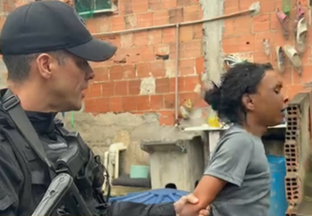 PM prende suspeito de integrar quadrilha que se passava por passageiros para assaltar taxistas