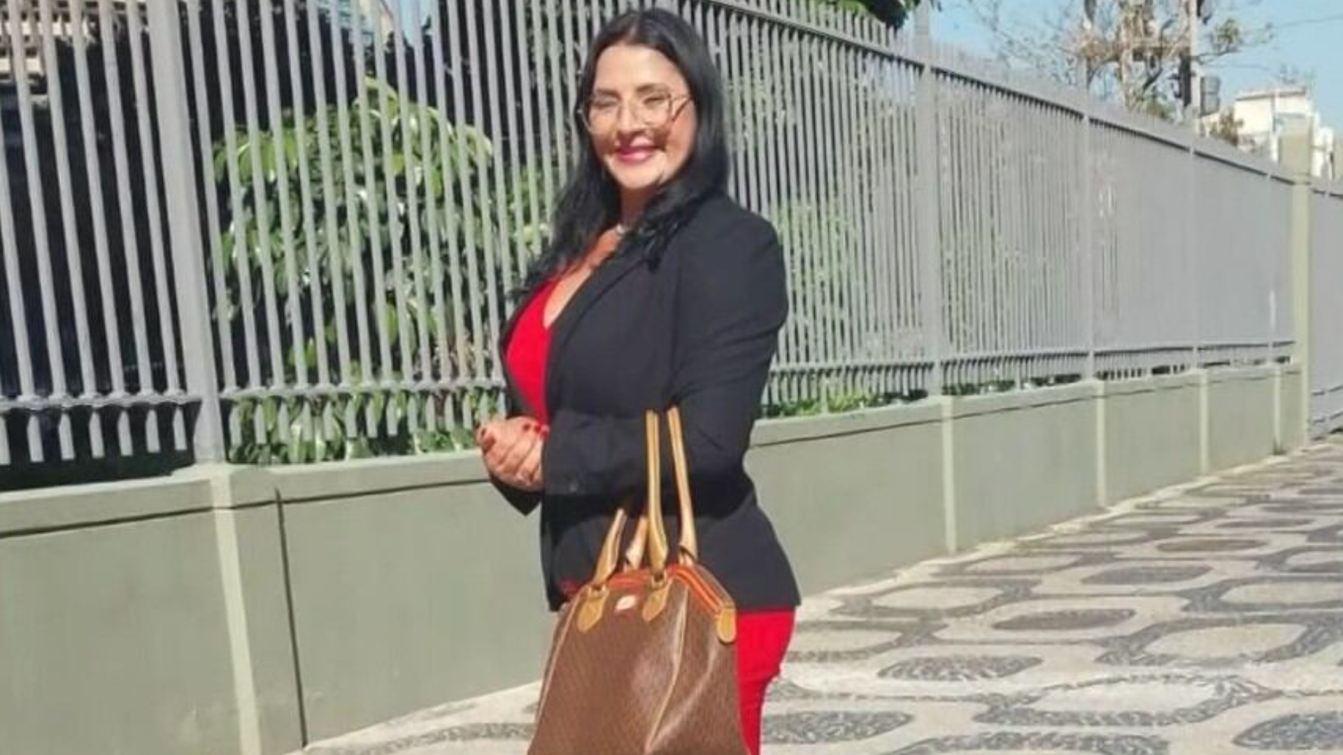Corpo de mulher atropelada por ex-jogador do Botafogo é sepultado no Rio