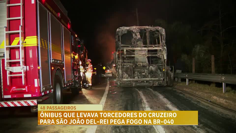 Incêndio atinge ônibus com torcedores do Cruzeiro em MG