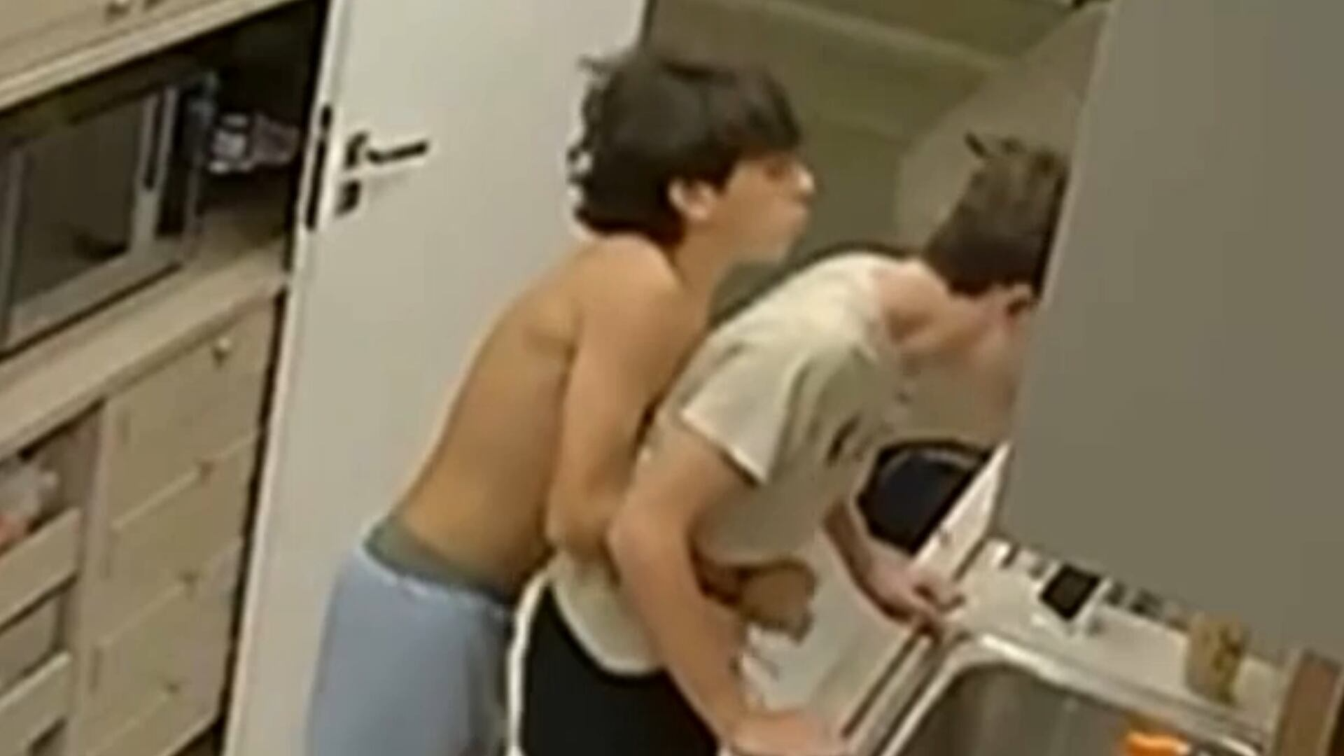 Adolescente faz manobra de Heimlich e salva primo de engasgo em Fortaleza (CE); assista