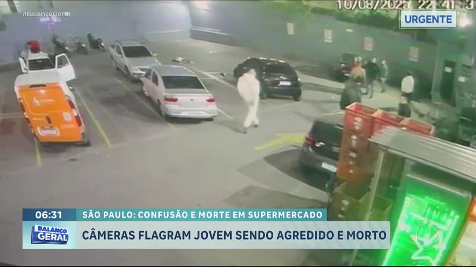 Imagens mostram jovem sendo agredido e morto em estacionamento de supermercado na Grande São Paulo
