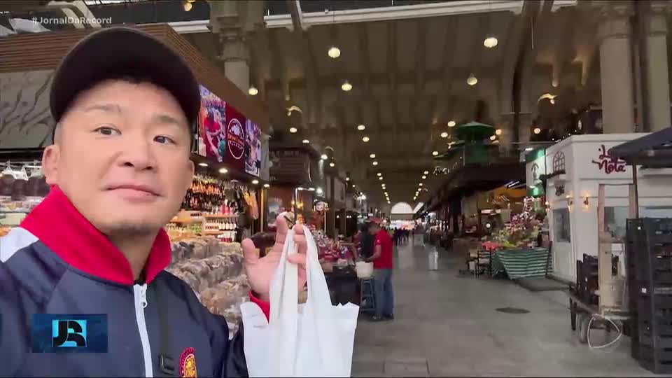 Lutador japonês desabafa nas redes sociais depois de cair no 'golpe da fruta' no Mercadão de SP