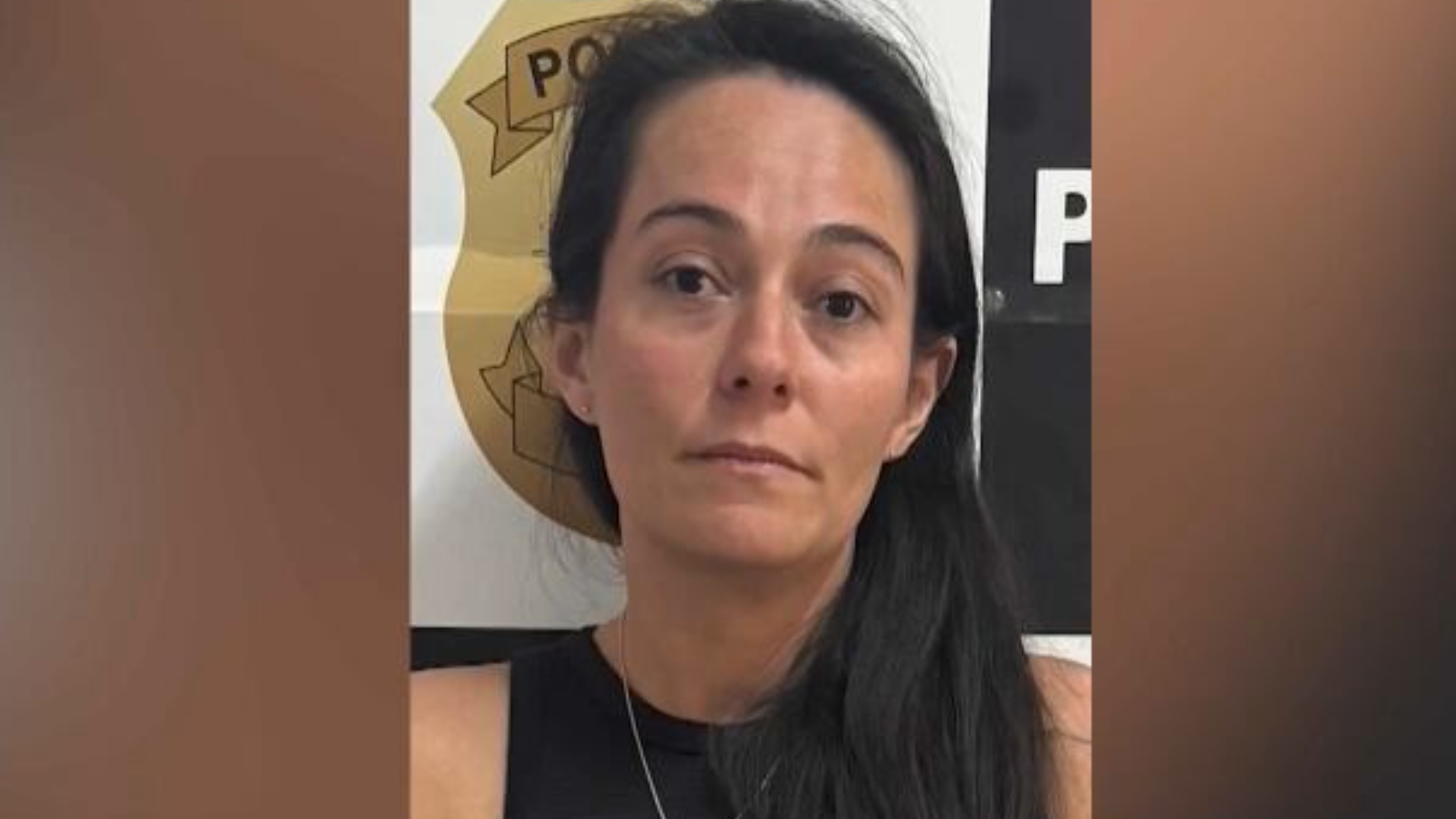 Mulher aplica golpe em clientes ao roubar seus dados bancários e pedir empréstimos