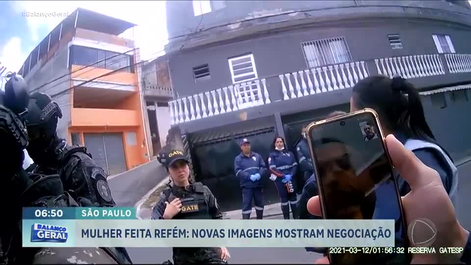Novas imagens mostram negociação com homem que manteve ex-namorada refém