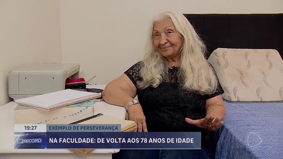 Exemplo de perseverança, mulher de 78 anos volta à UnB e resgata sonho acadêmico