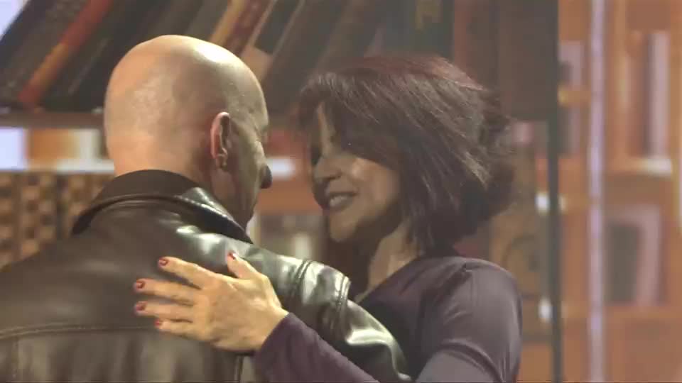 Solteiros mostram ritmo e buscam o amor no Love & Dance deste domingo (17)