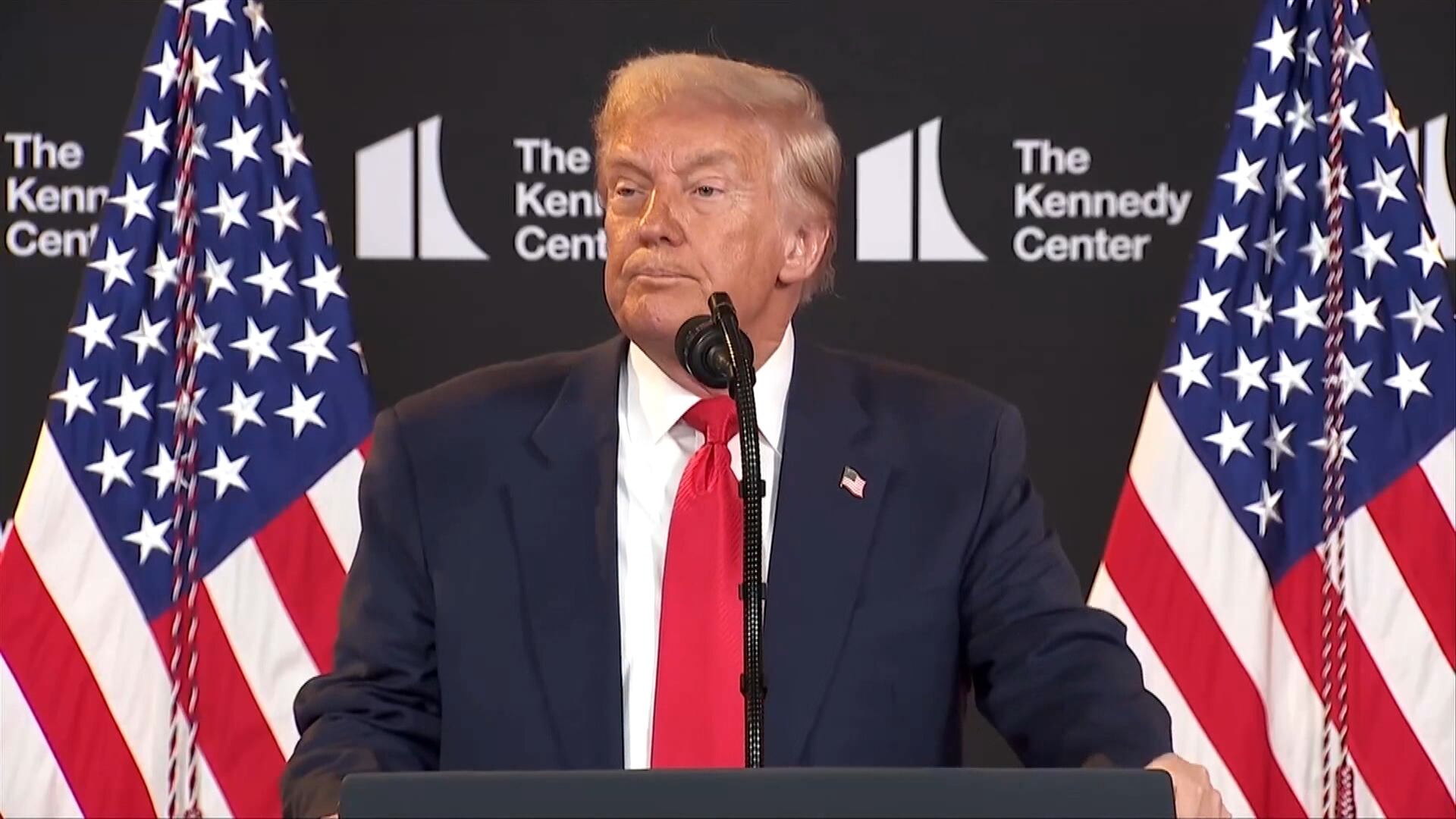 Estados Unidos terão que encontrar uma forma de tirar a China de perto da Rússia, diz especialista