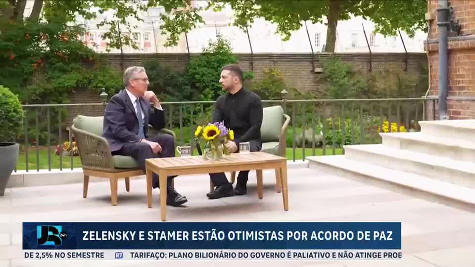 Zelensky e Starmer estão otimistas por acordo de paz com Rússia