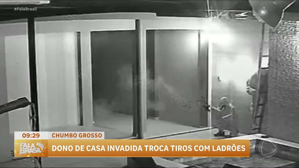 Homem tem a casa invadida e troca tiros com criminosos no Rio de Janeiro