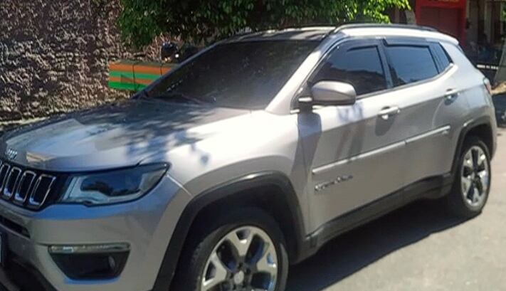 Motorista de aplicativo tem carro roubado e fica sem condições de trabalhar no Rio