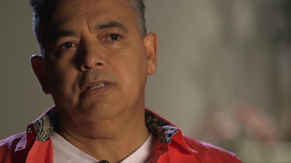 The Love School — Escola do Amor conta história de homem que perdeu fortuna em busca de prazer