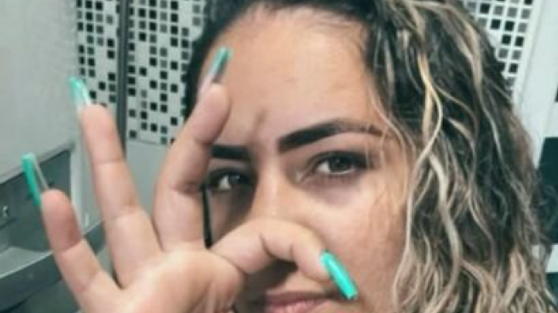 Conhecida como 'Diaba Loira', traficante que traiu o CV pode ter sido morta em confronto