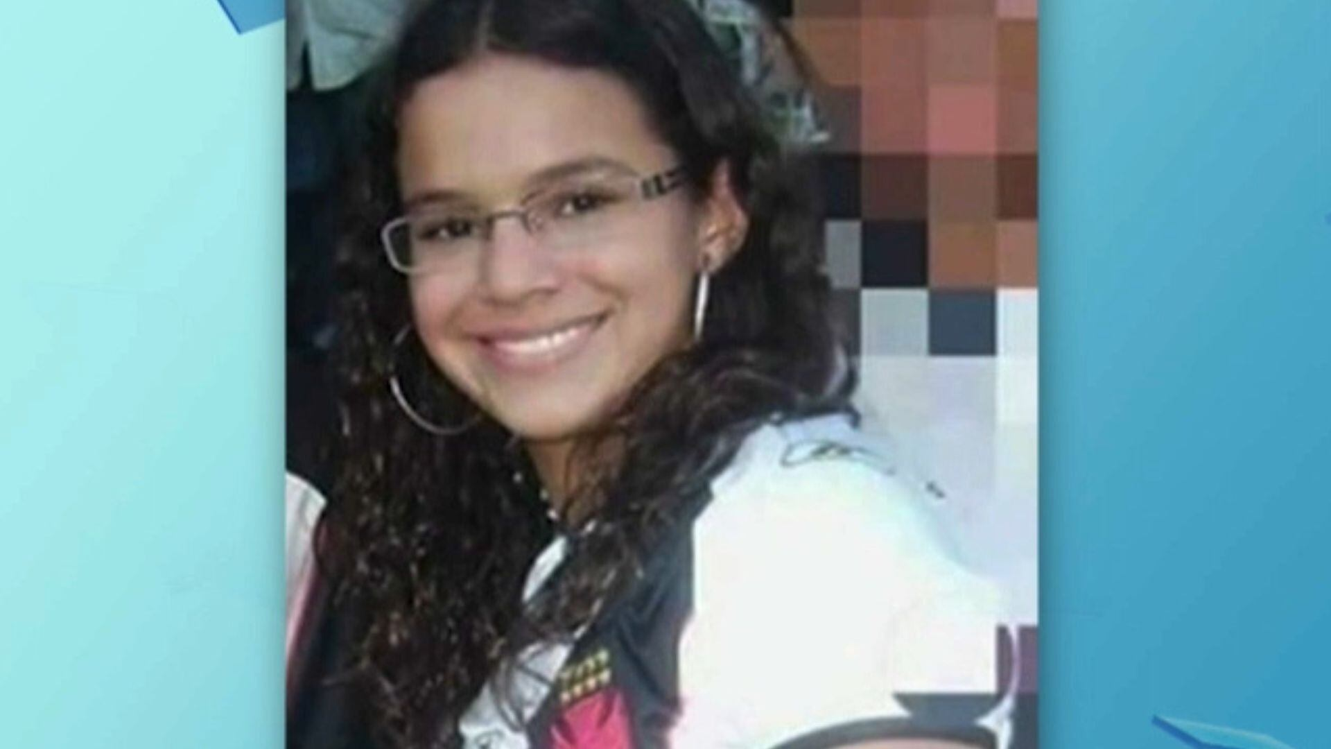 Após derrota de Neymar, fãs resgatam foto de Bruna Marquezine com camisa do Vasco