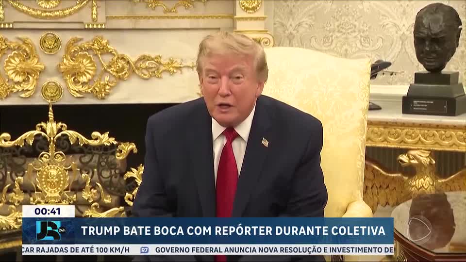 Trump discute com repórter durante coletiva de imprensa na Casa Branca