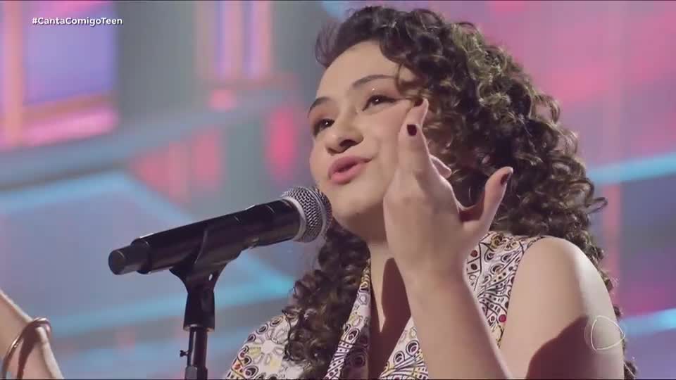 Lirismo de Annabia dá o tom da performance de ‘Fascinação’, de Elis Regina, e emociona 98 jurados