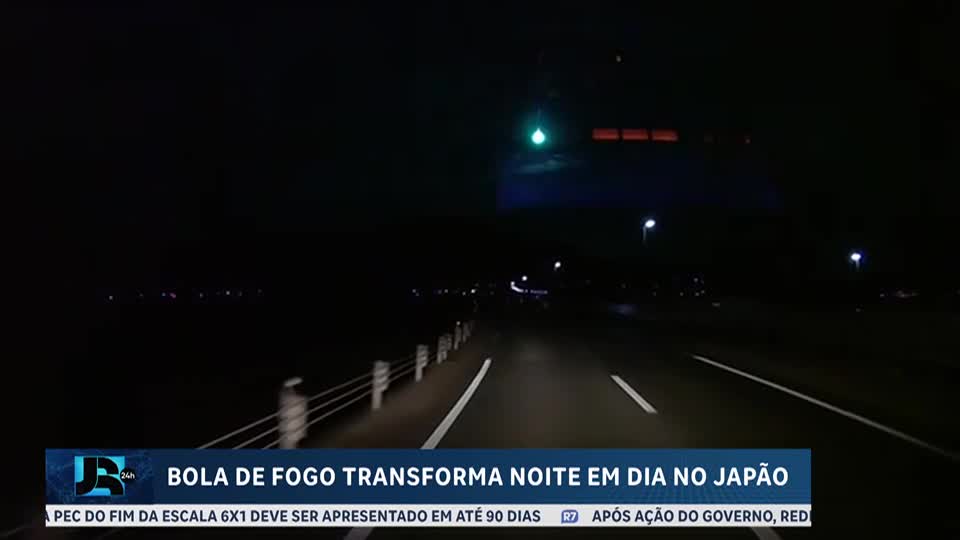 Bola de fogo transforma noite em dia no Japão