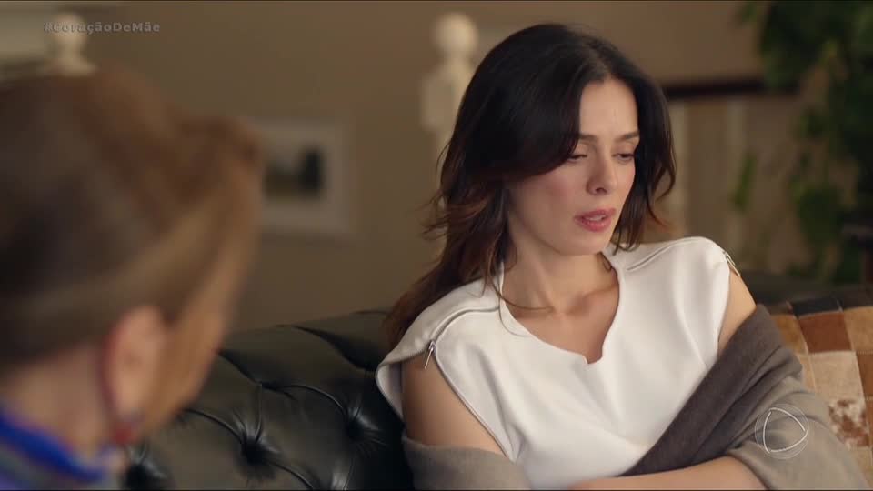 Karsu desabafa sobre seus problemas matrimoniais com Filiz | Coração de Mãe