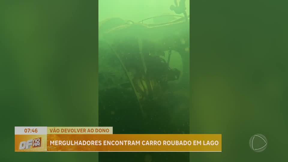 Mergulhadores encontram carro submerso em Lagoa Formosa, em Planaltina de Goiás