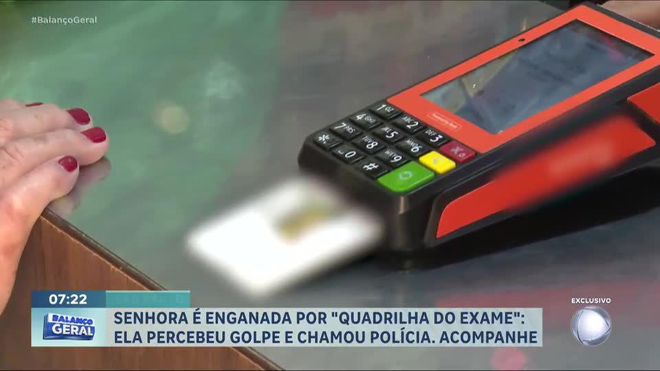 Mulher desconfia de taxa para entrega de exame, chama a polícia e impede ‘golpe da maquininha’