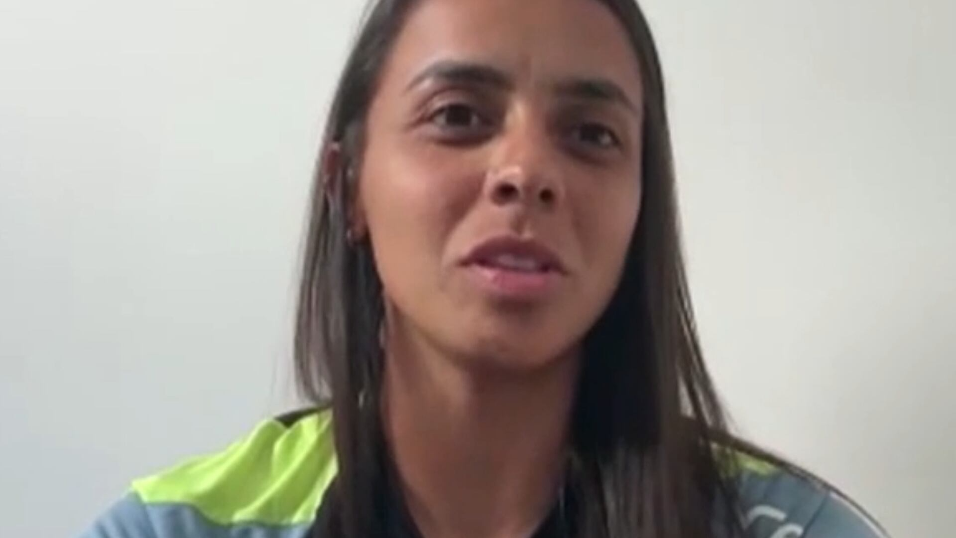 Jogadora do Botafogo, Kika Brandino relata desafios da luta contra a depressão: 'Precisava me curar'