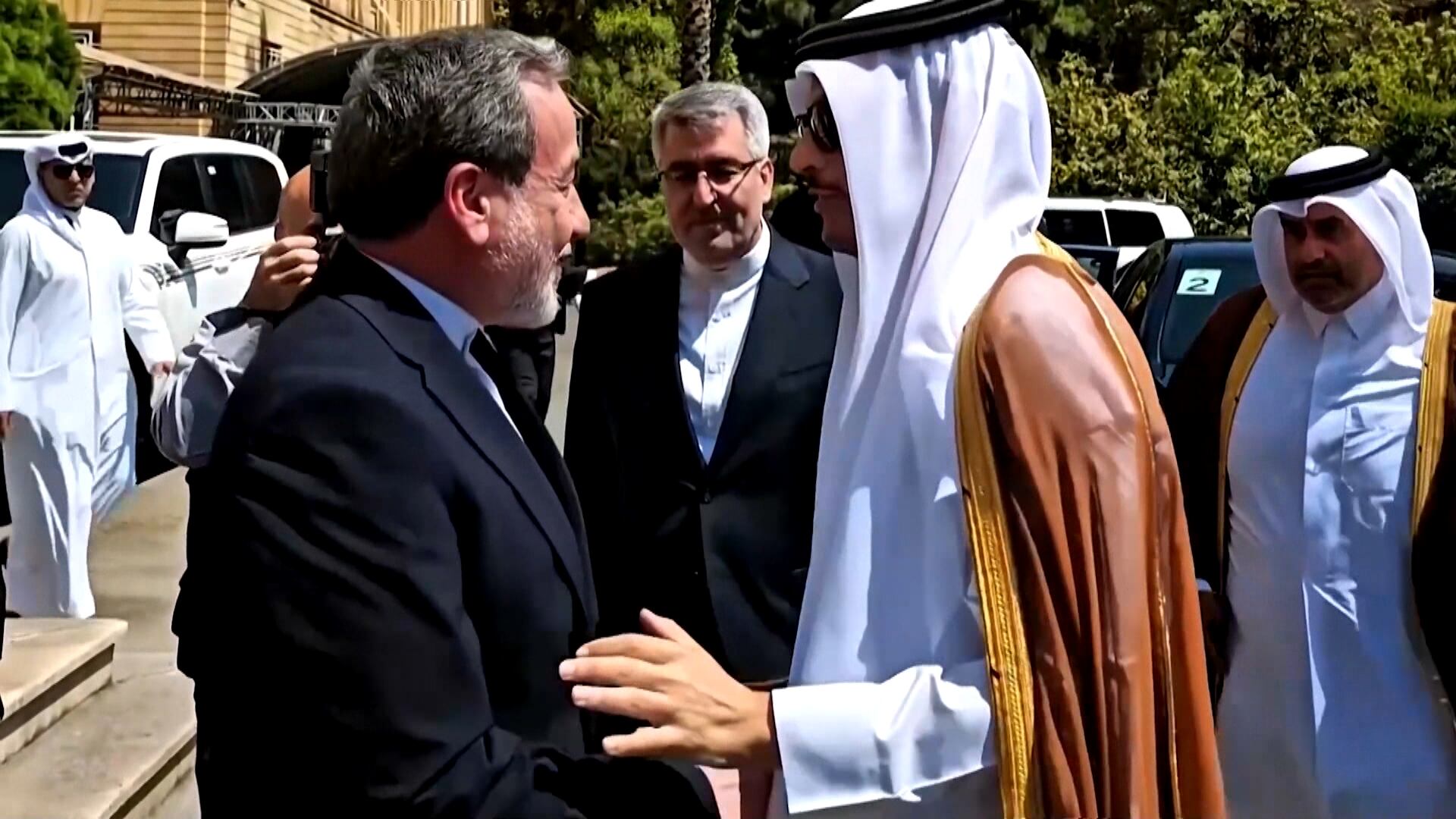 Primeiro-ministro do Catar se reúne com autoridades iranianas