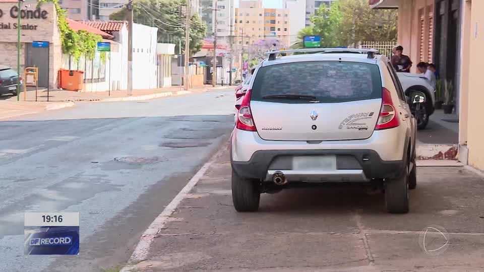 Problemas de estacionamento em Taguatinga Norte (DF) persistem