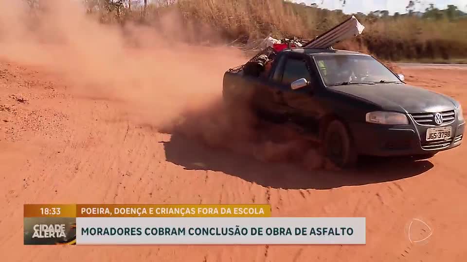 Comunidade da Aguilhada, no DF, cobra conclusão de obra de asfalto atrasado