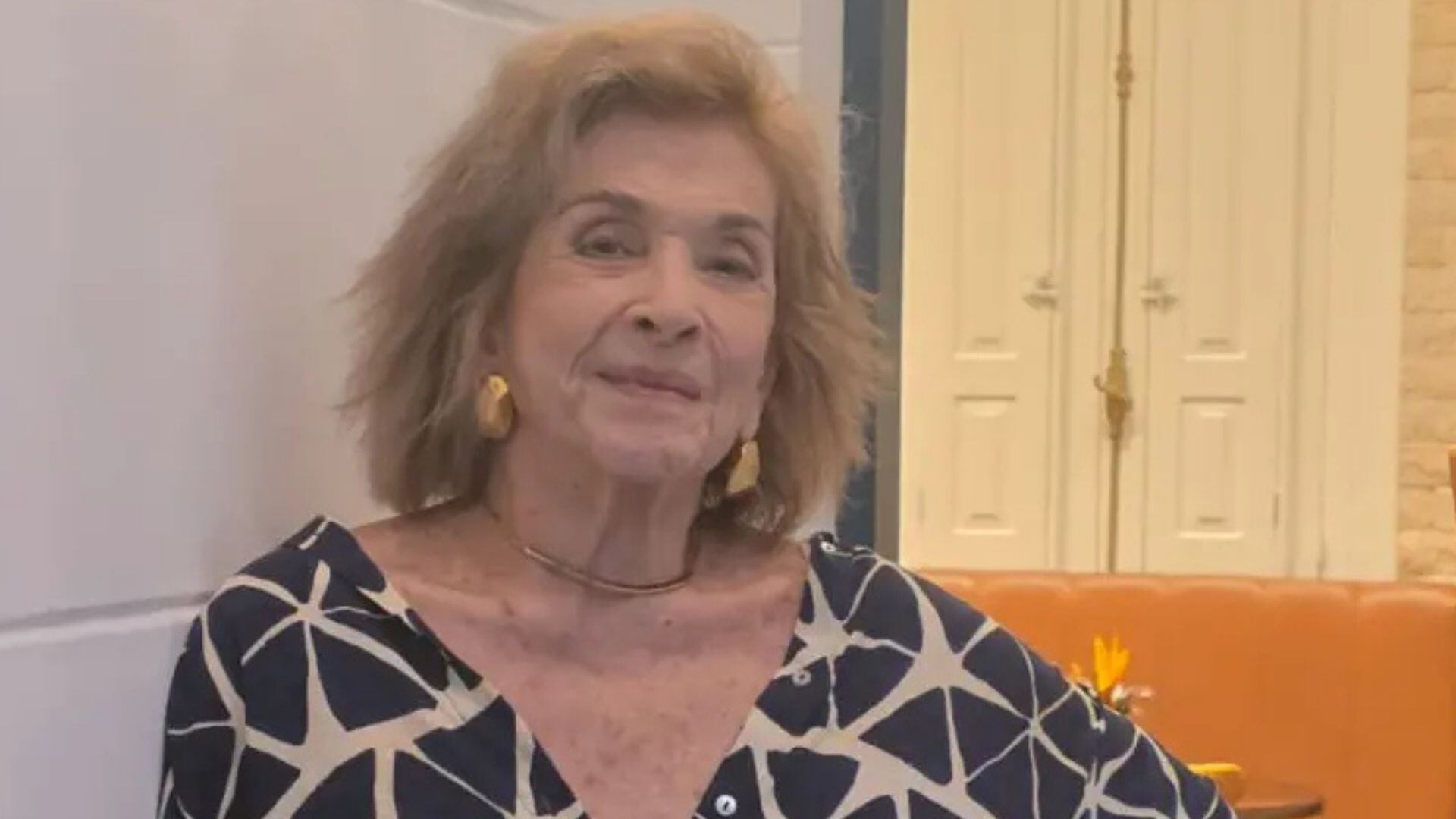 Sem papas na língua, Betty Faria critica famosas que falam sobre menopausa