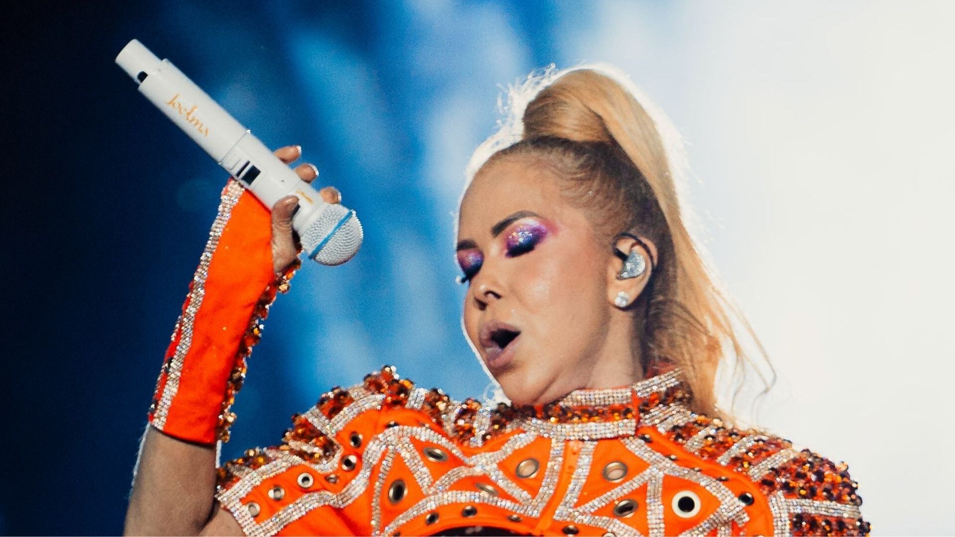 Joelma está no meio de uma confusão judicial por causa de um cruzeiro que nunca aconteceu!