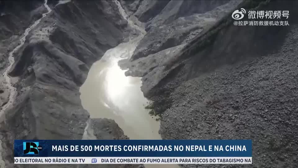 Buscas por sobreviventes no Nepal e na China após enchentes entram no terceiro dia