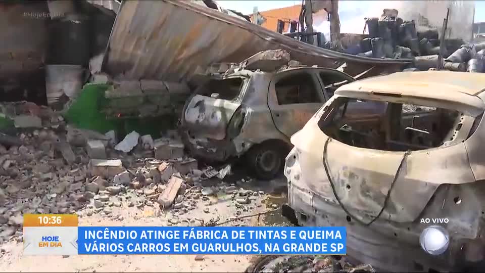 Novos focos de incêndio surgem em fábrica de tintas atingida por fogo em Guarulhos (SP)