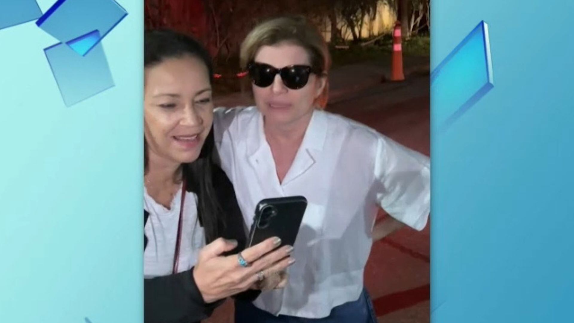Faltou humildade? Débora Bloch perde a paciência com fã que pediu foto