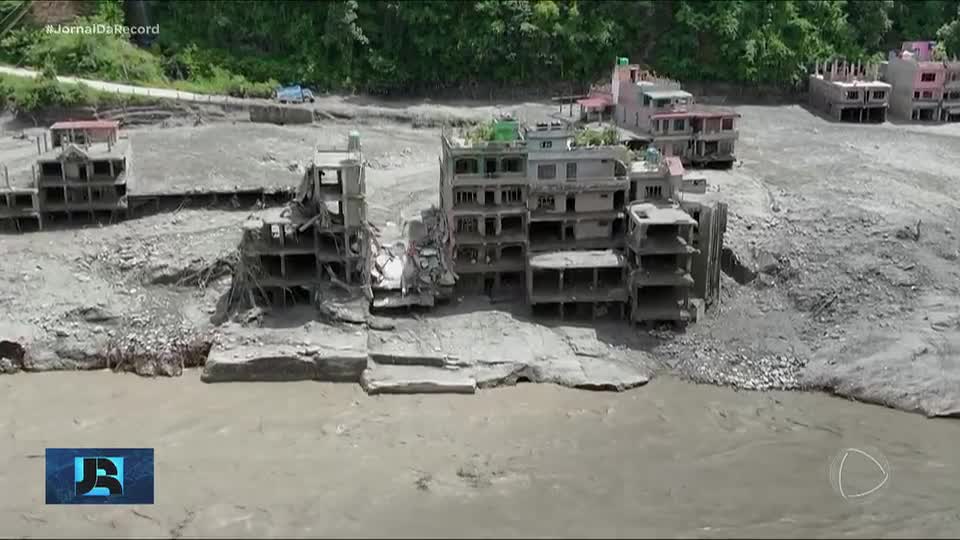 Avalanche no Nepal e Tibete deixa 579 mortos e quase 2 mil desaparecidos