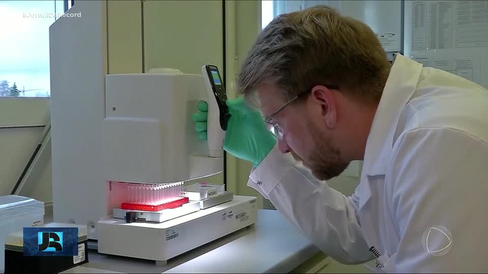 IA ajuda cientistas no Reino Unido a criarem vacinas antes do surgimento de novas epidemias