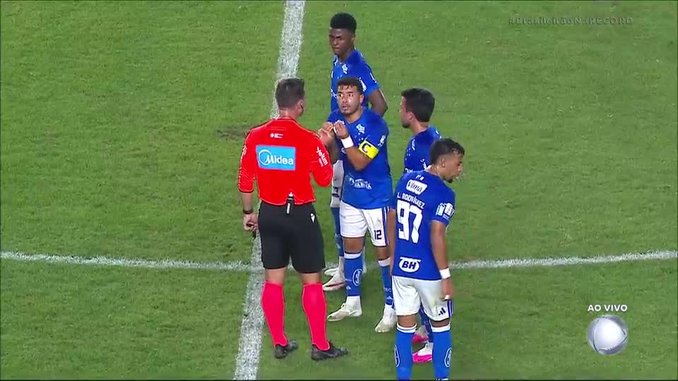 Vasco 3 x 1 Cruzeiro: assista ao compacto da 25ª rodada do Brasileirão