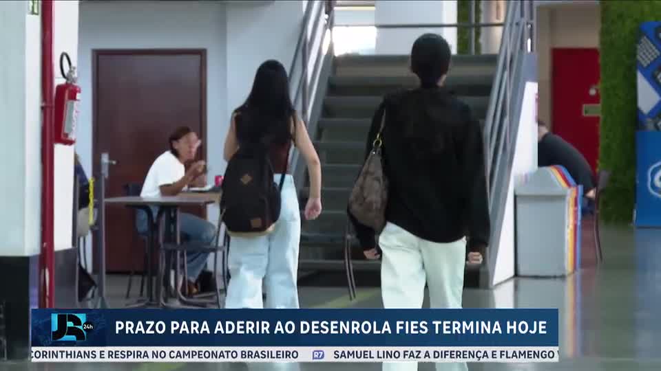 Prazo para estudantes aderirem ao programa Desenrola Fies termina nesta segunda (31)