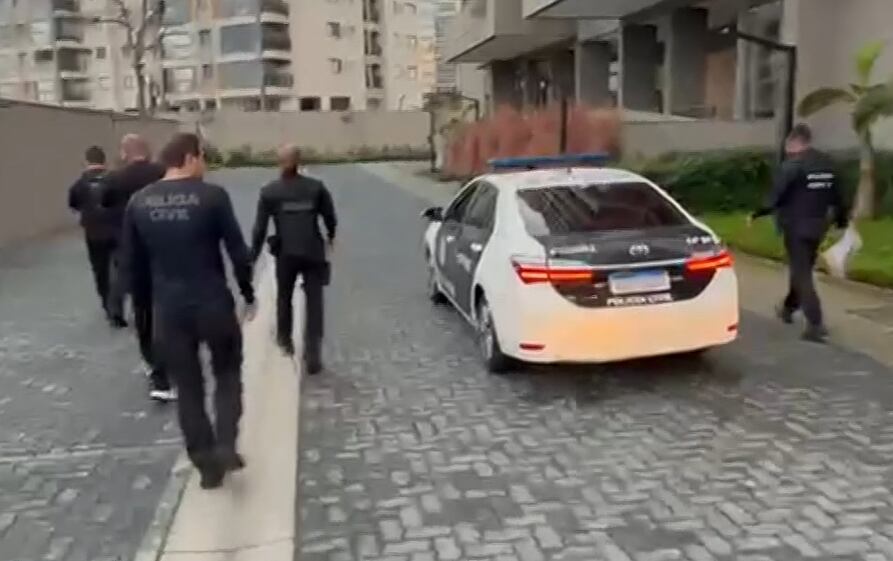 Entenda a operação contra o tráfico de drogas e armas que investiga jogador do Vasco