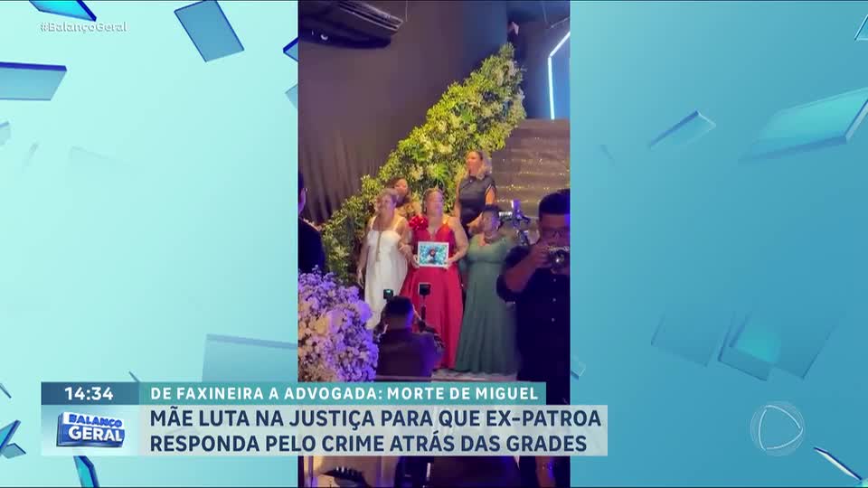 Mãe de menino que morreu ao cair de cobertura de prédio se forma em Direito