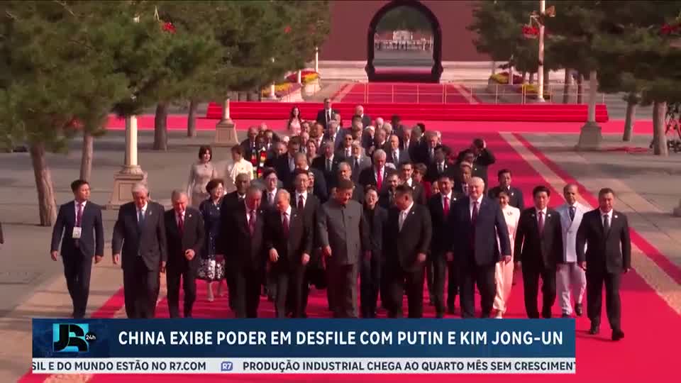 China exibe poder militar em desfile com Putin e Kim Jong-un