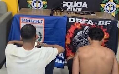 Dois homens são presos após perseguição da polícia a carro roubado em Duque de Caxias (RJ)