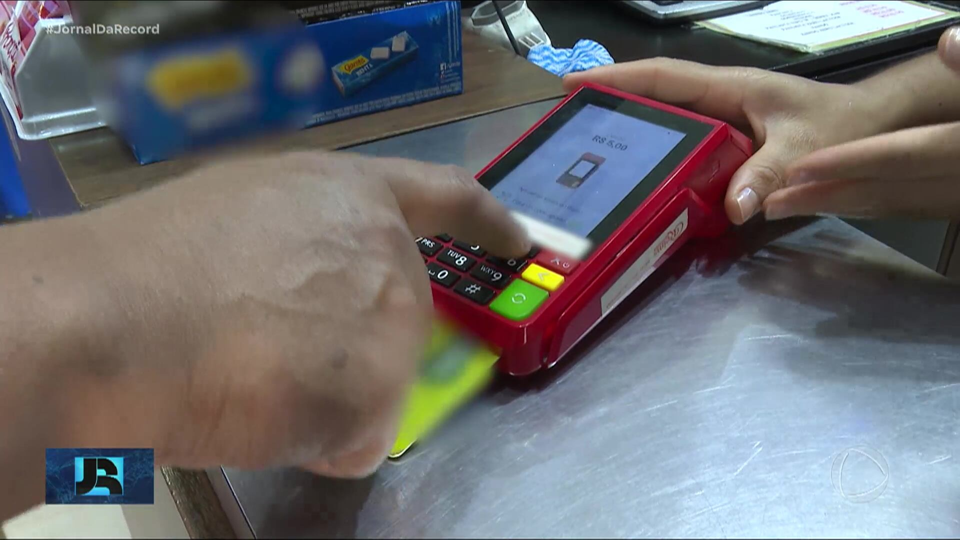 Veja como funciona a compra e venda ilegal de créditos de vale-refeição e vale-alimentação em SP